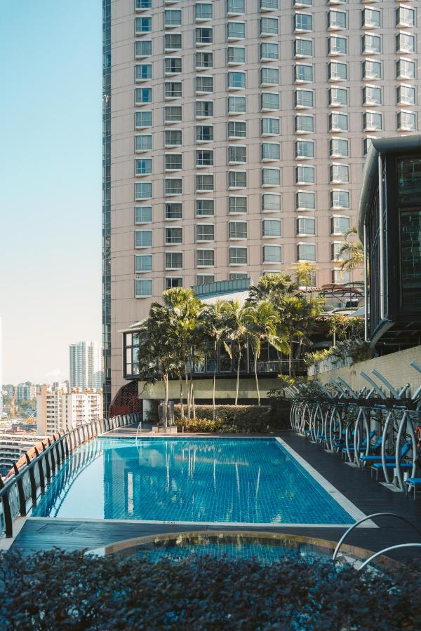 St Giles Gardens Hotel Куала Лумпур Екстериор снимка The pool at the 33rd floor of the hotel