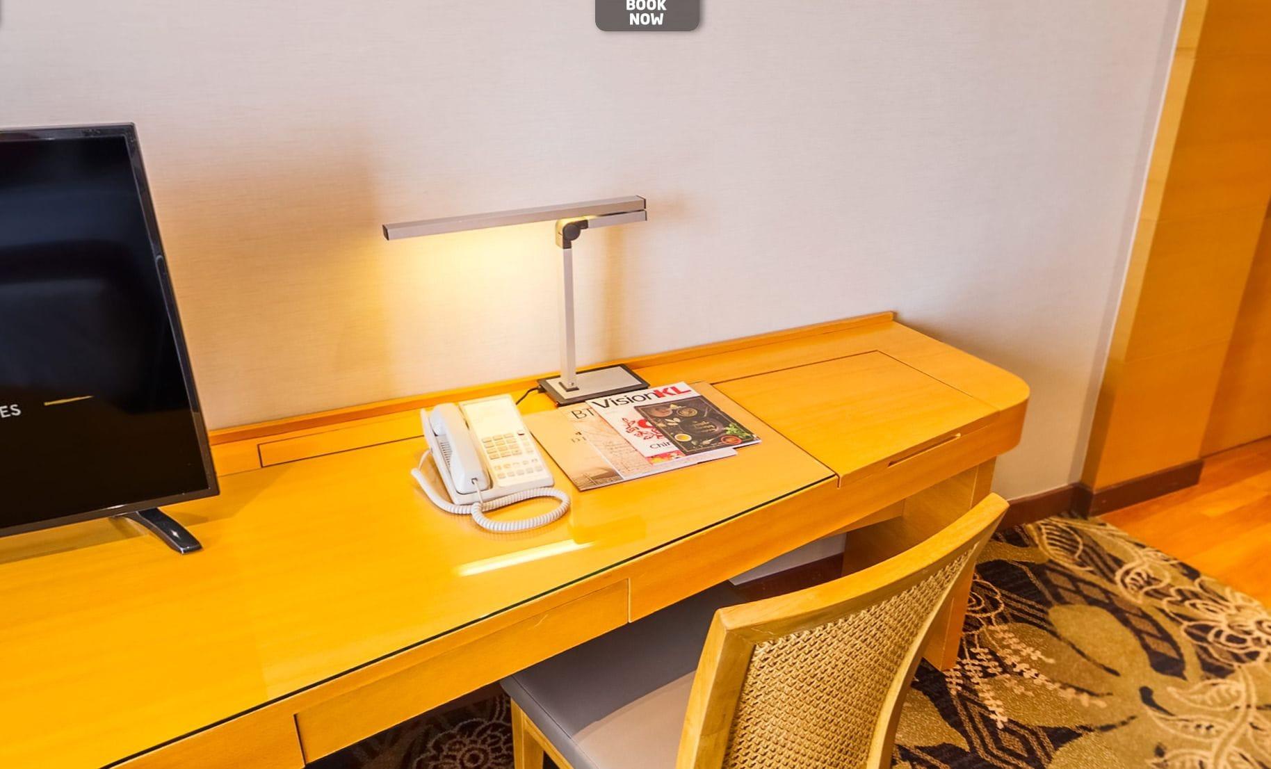 St Giles Gardens Hotel Куала Лумпур Екстериор снимка A desk lamp